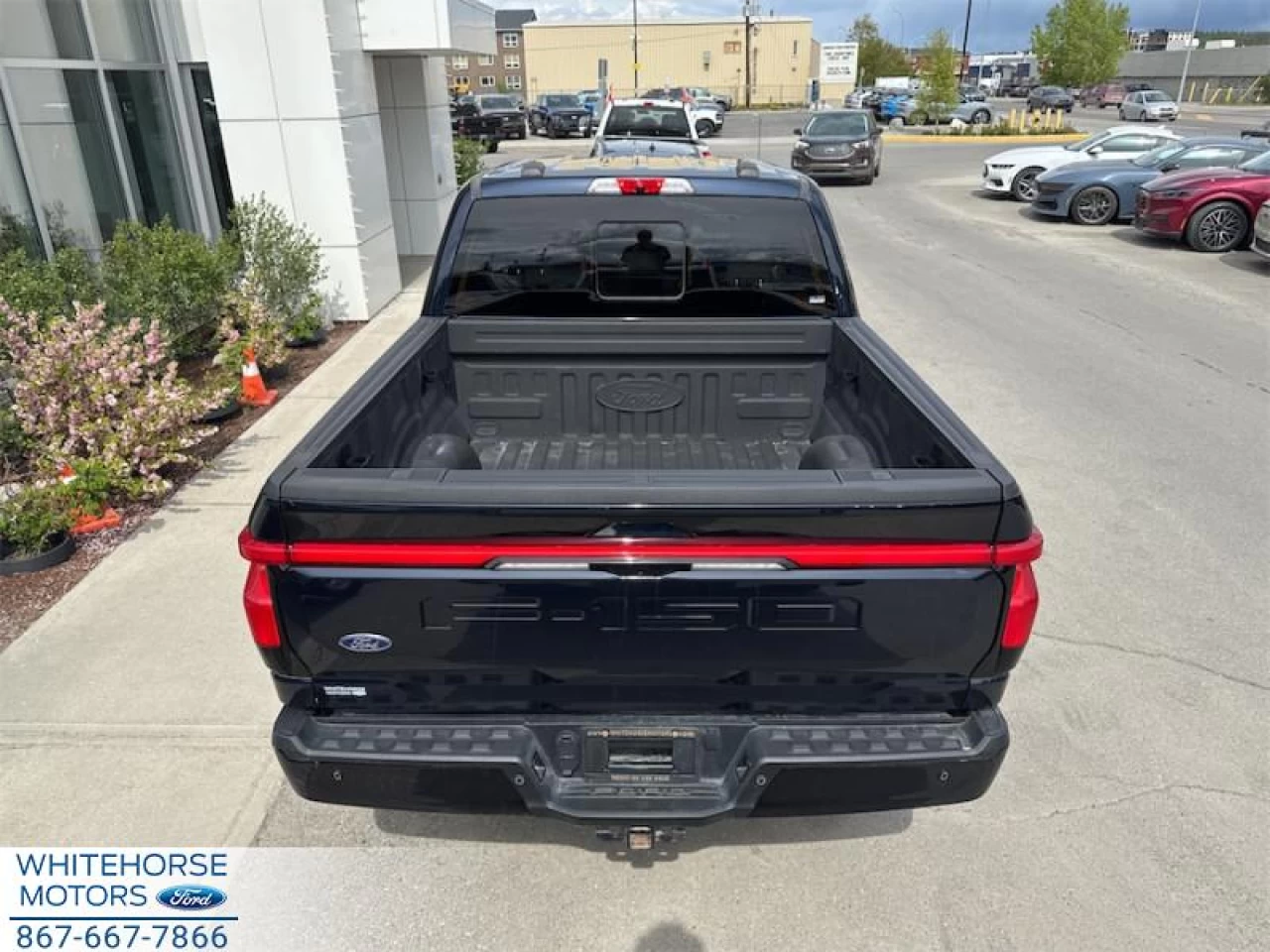 2023 Ford F-150 Lightning Lariat Main Image