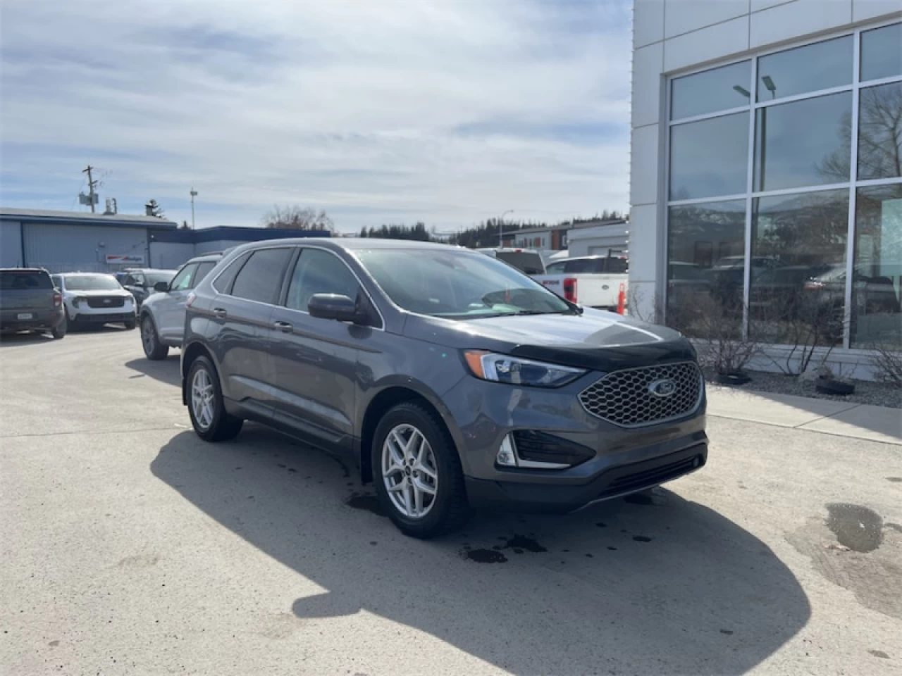 2024 Ford Edge SEL Main Image