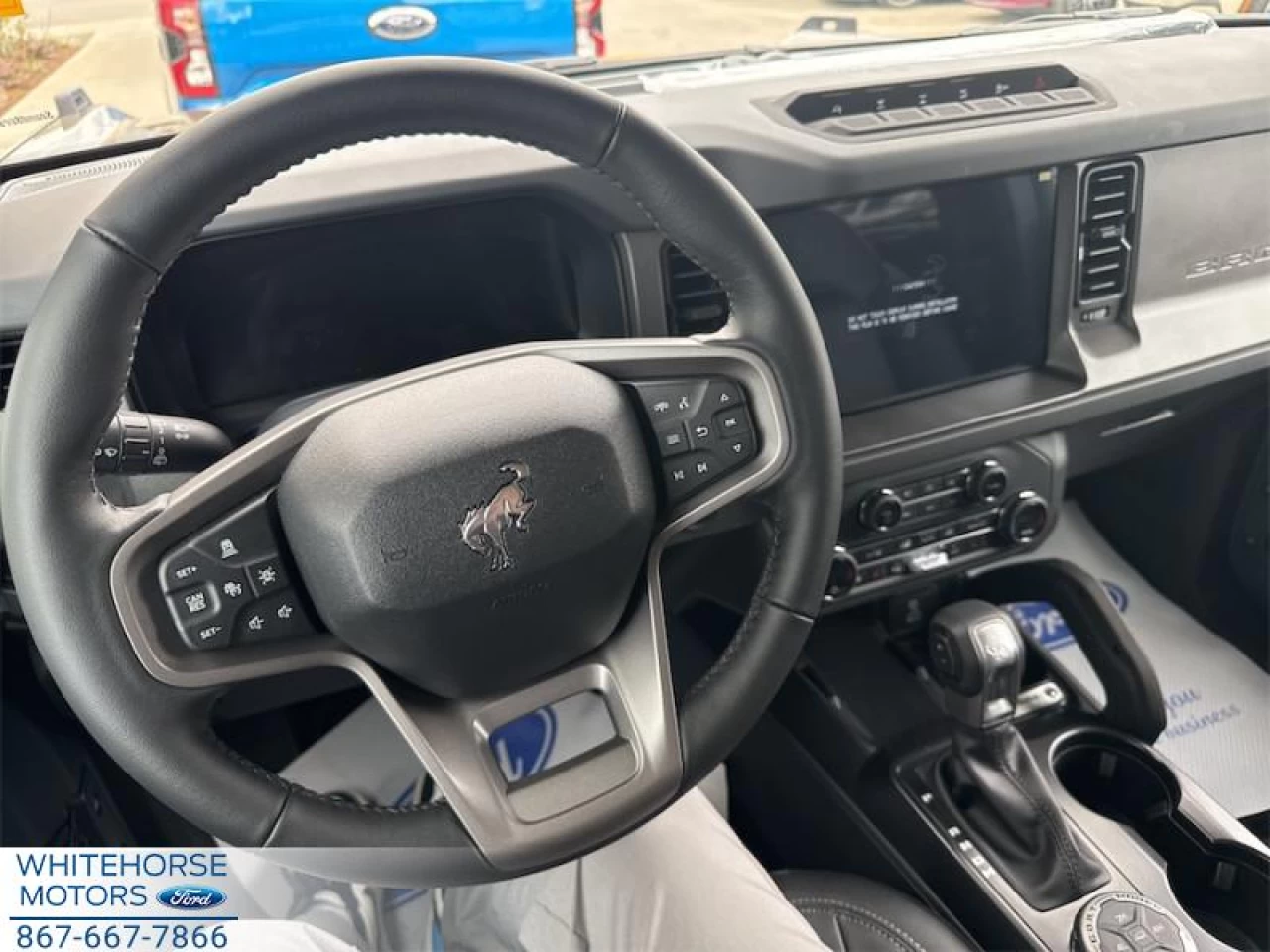 2025 Ford Bronco Badlands Main Image