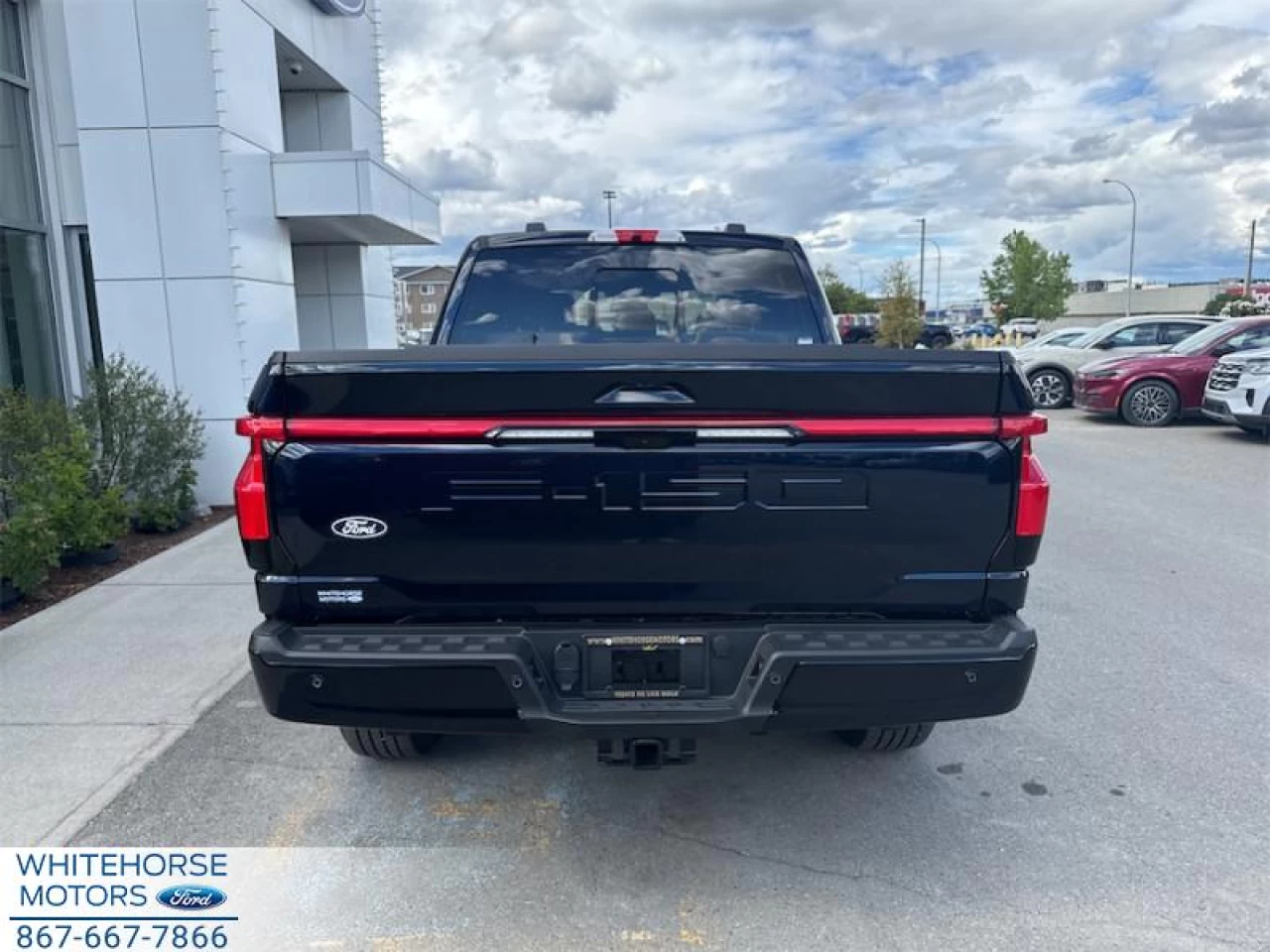 2025 Ford F-150 Lightning Lariat Main Image