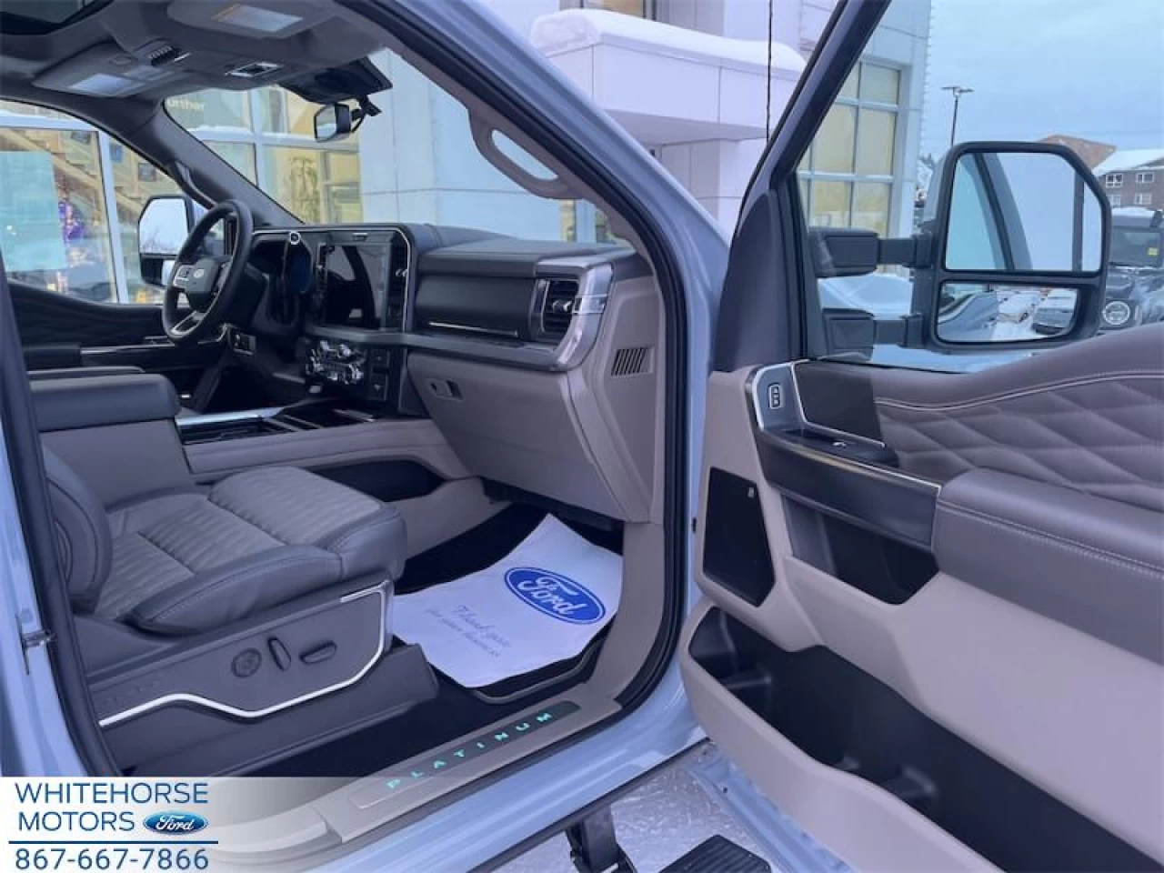 2025 Ford F-350 Platinum Image principale