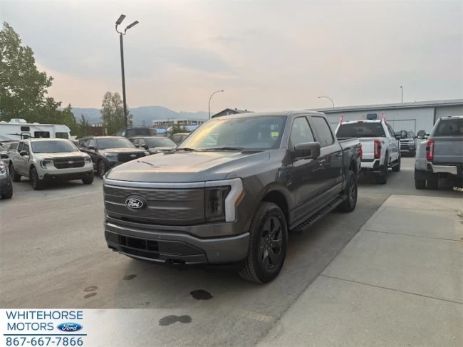 Ford F-150 Lightning - 2025
