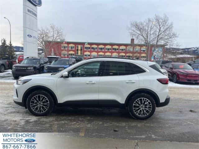 Ford Escape PHEV 2025