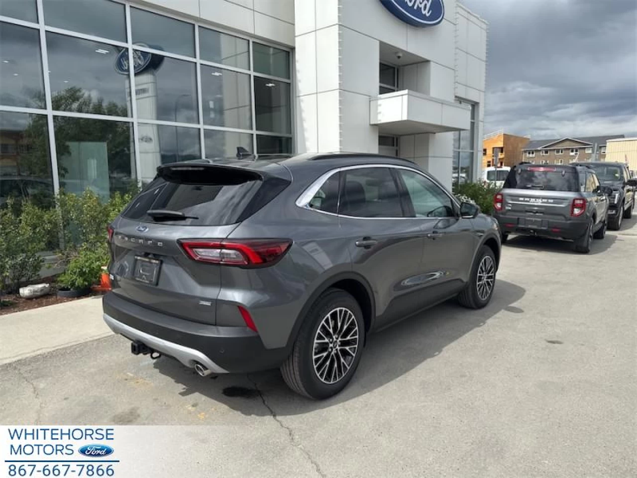 2025 Ford Escape PHEV Main Image