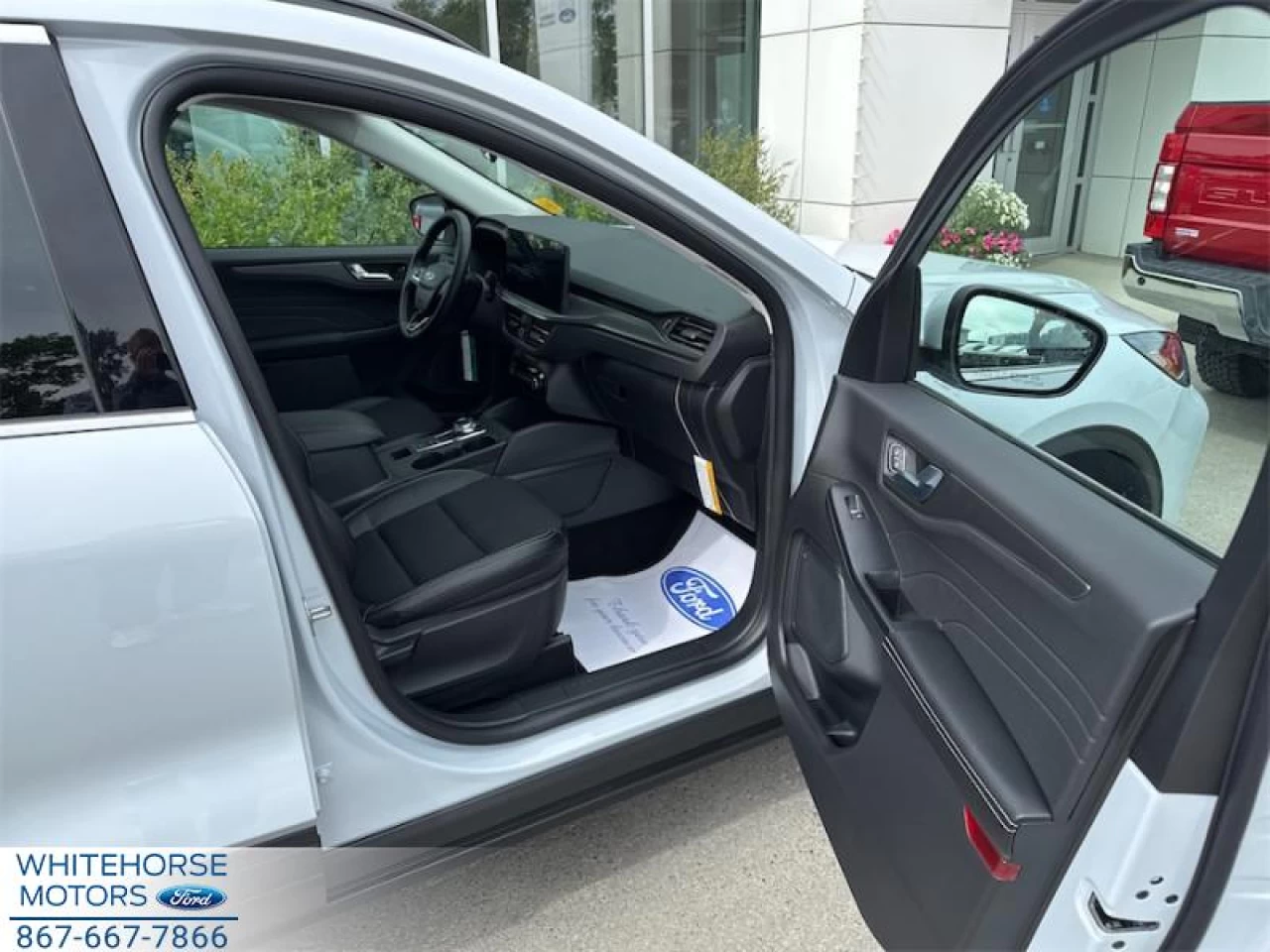 2025 Ford Escape PHEV Main Image
