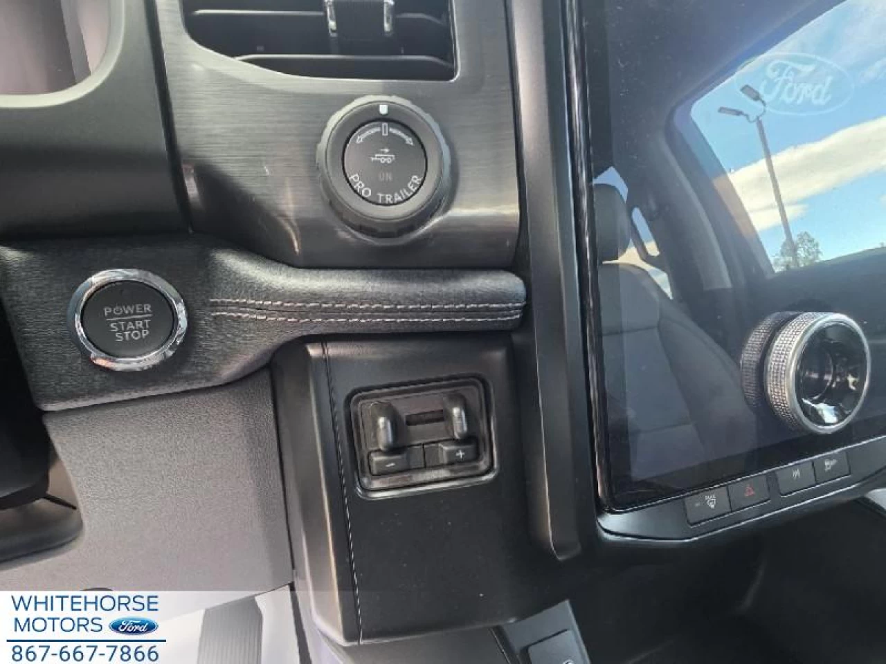 2025 Ford F-150 Lightning Flash Main Image