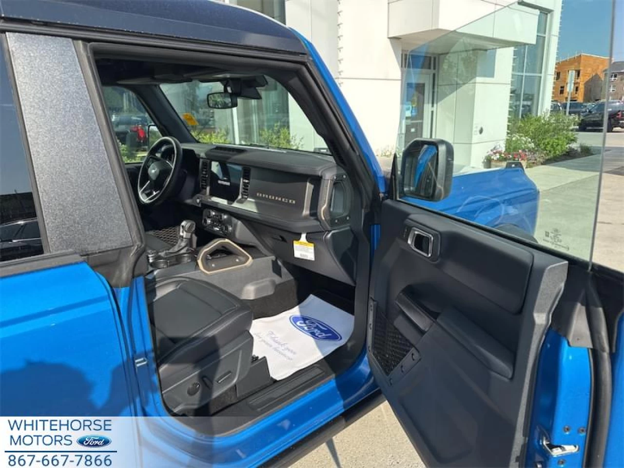 2025 Ford Bronco Badlands Main Image