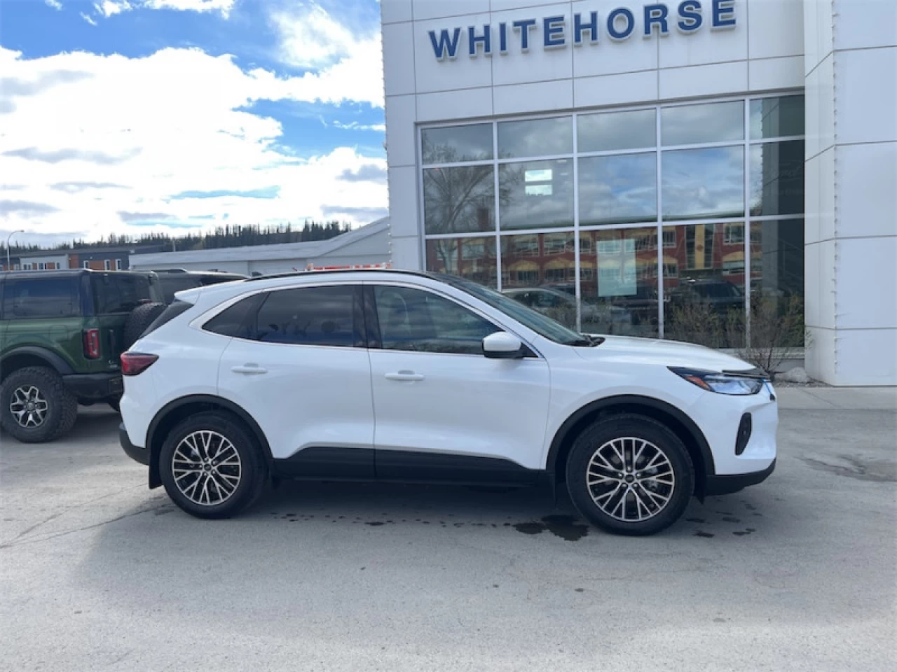 2025 Ford Escape PHEV Image principale