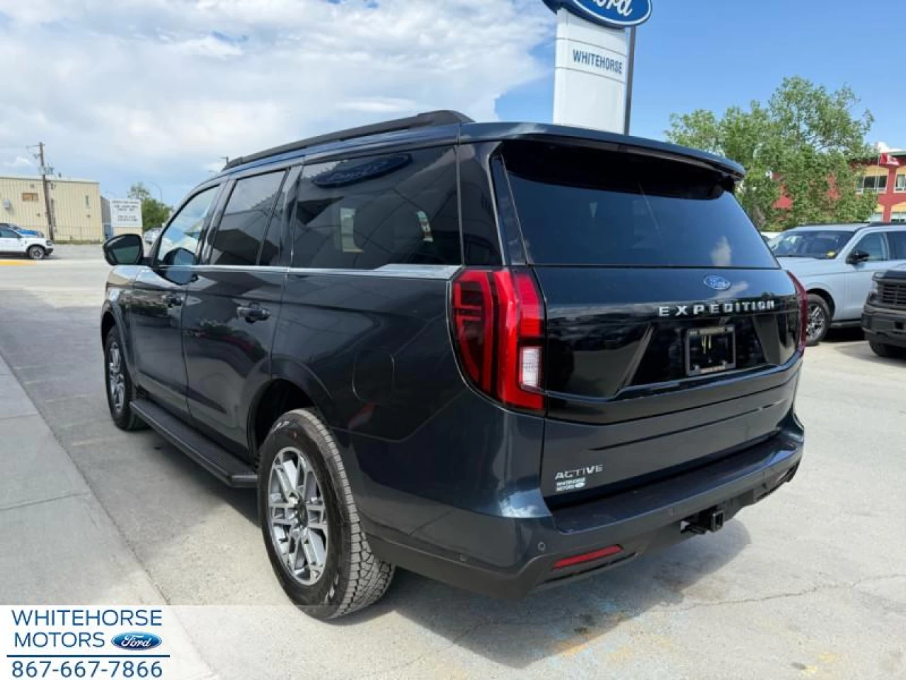 2025 Ford Expedition Active Main Image