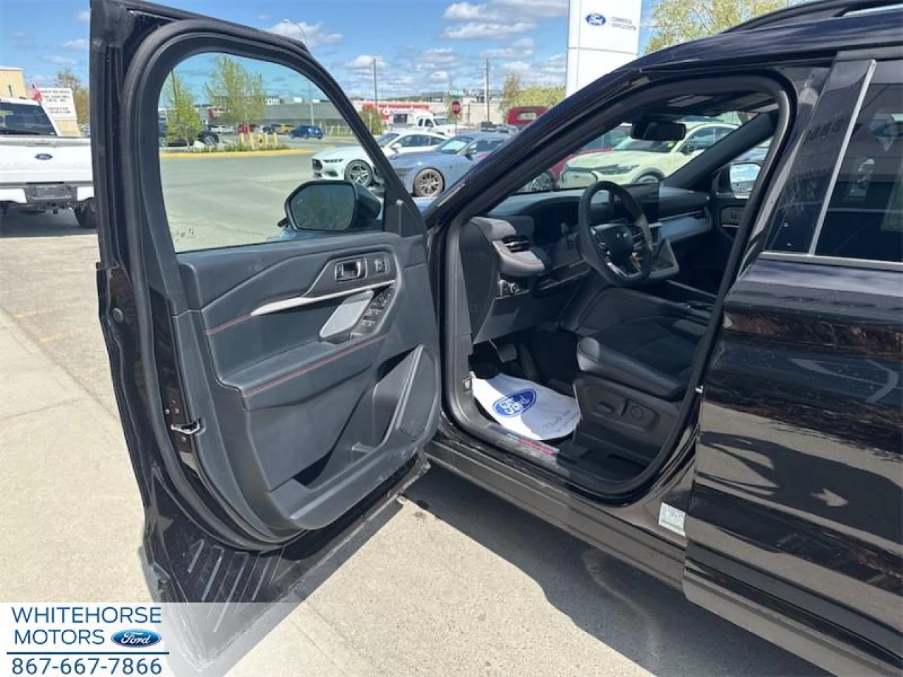 2025 Ford Explorer ST Main Image