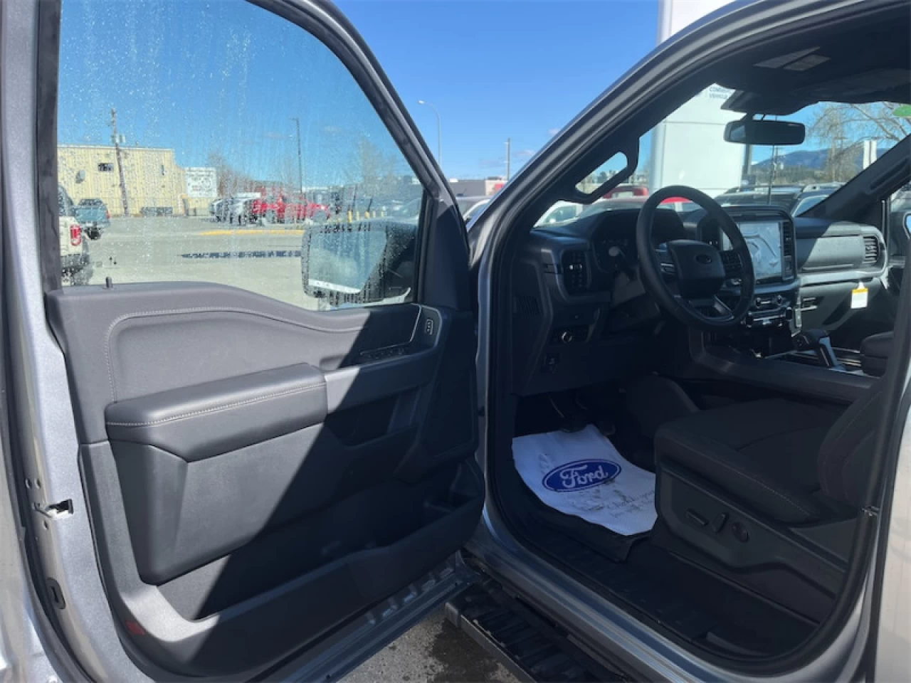 2026 Ford F-150 XLT Main Image