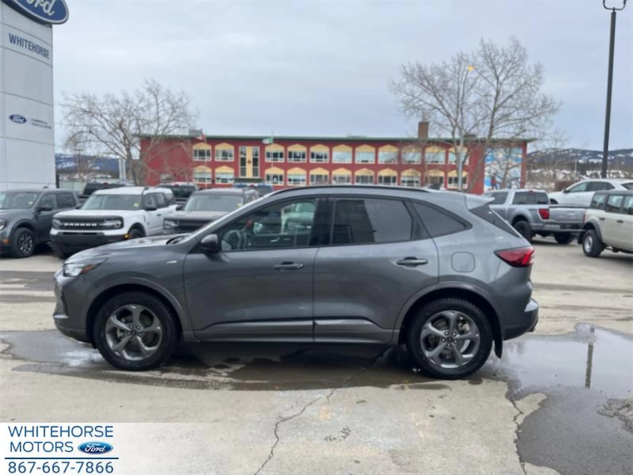 2023 Ford Escape ST-Line AWD Main Image