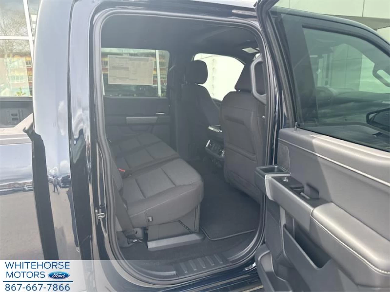 2025 Ford F-150 XLT Main Image