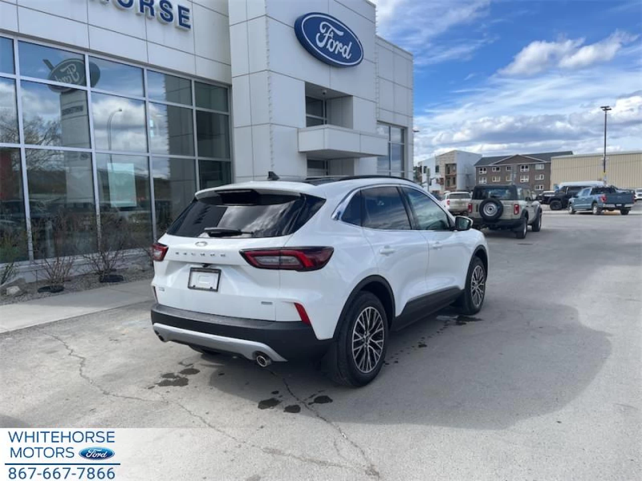 2025 Ford Escape PHEV Main Image