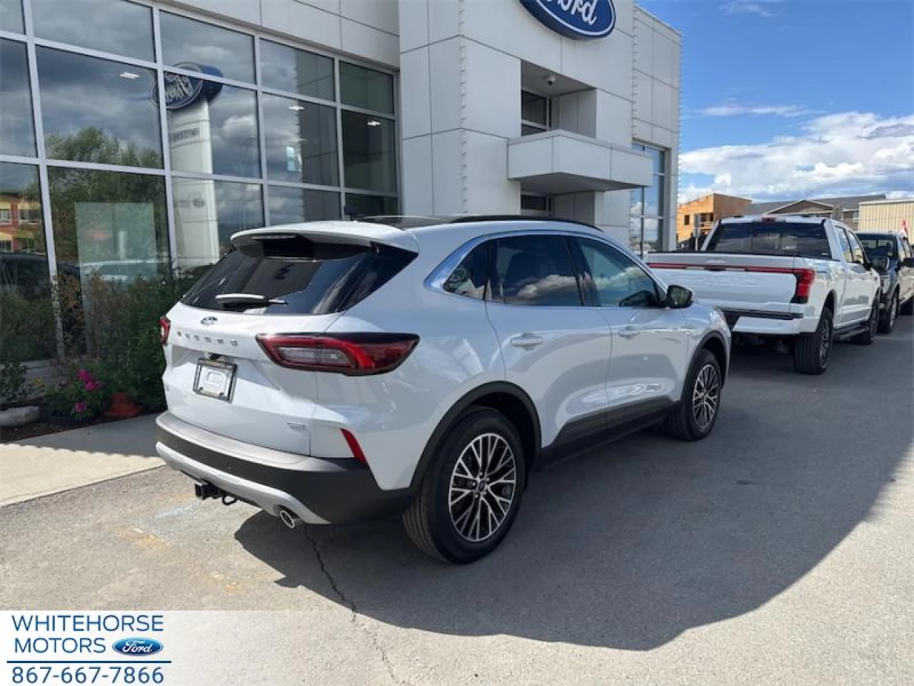 2025 Ford Escape PHEV Main Image