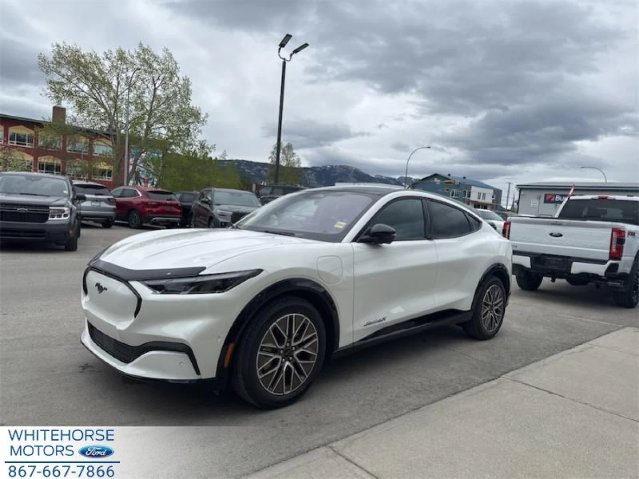 2024 Ford Mustang Mach-E Premium AWD Image principale