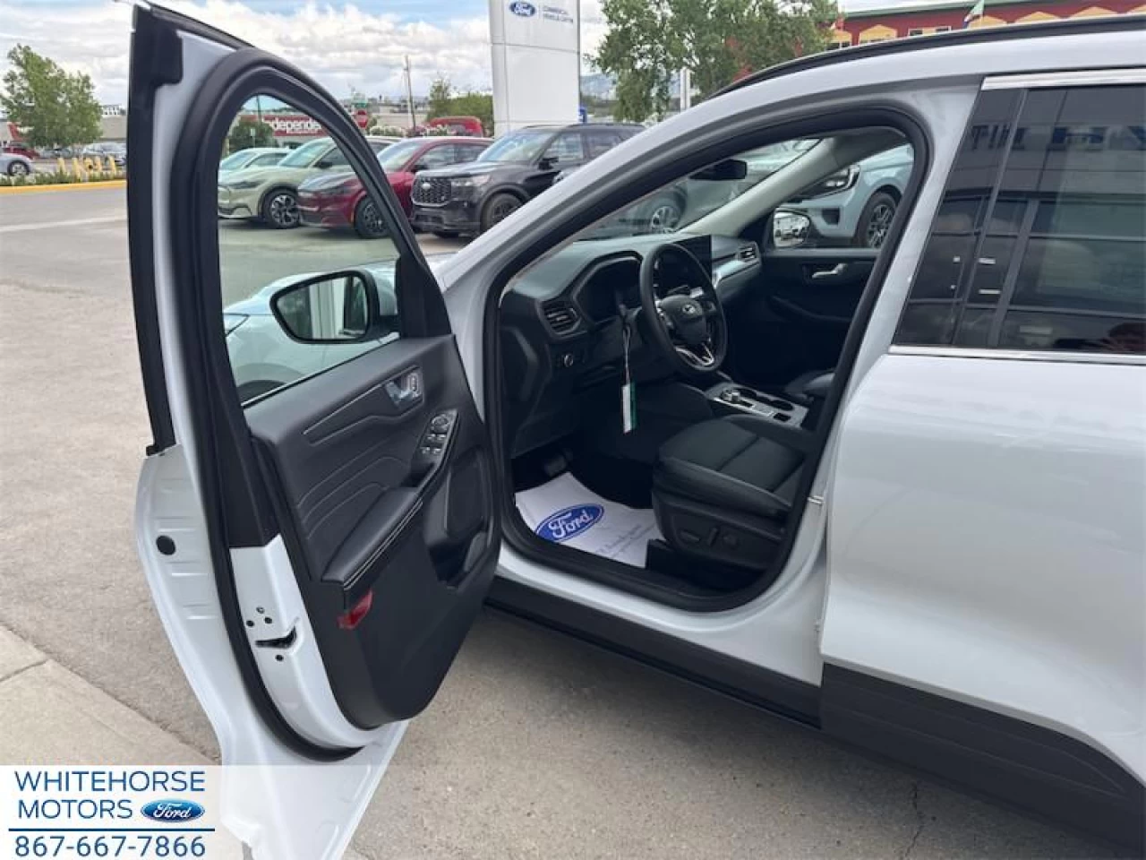 2025 Ford Escape PHEV Main Image