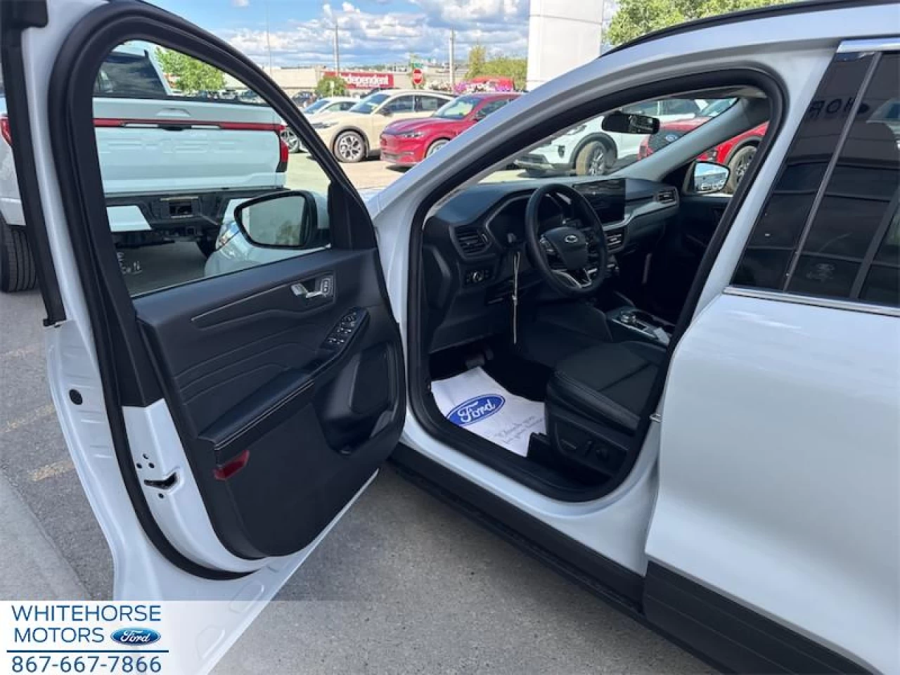 2025 Ford Escape PHEV Image principale