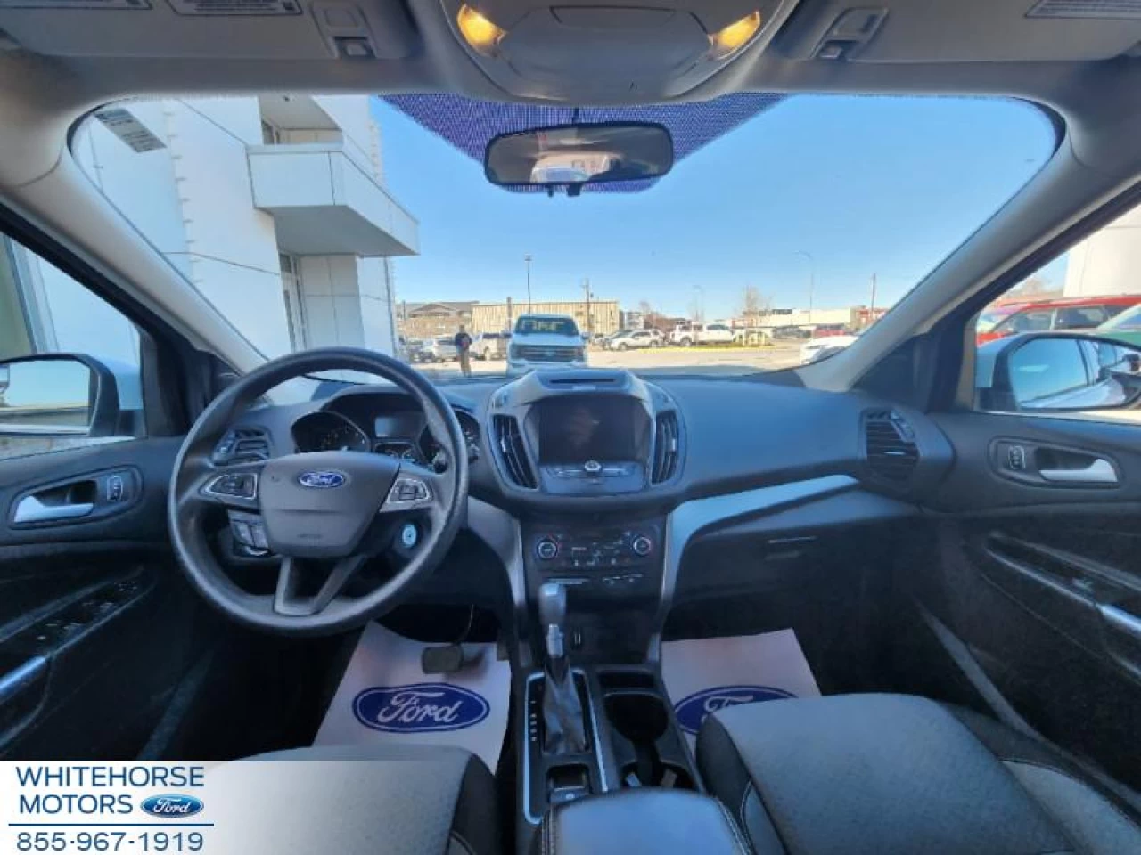 2017 Ford Escape SE Main Image