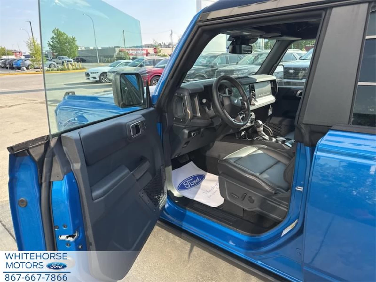 2025 Ford Bronco Badlands Main Image
