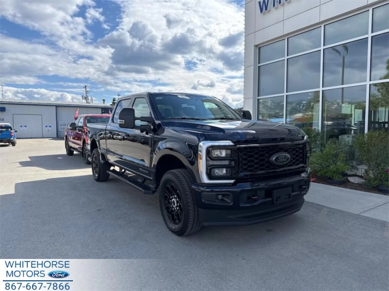 2025 Ford F-350 Super Duty XLT Main Image