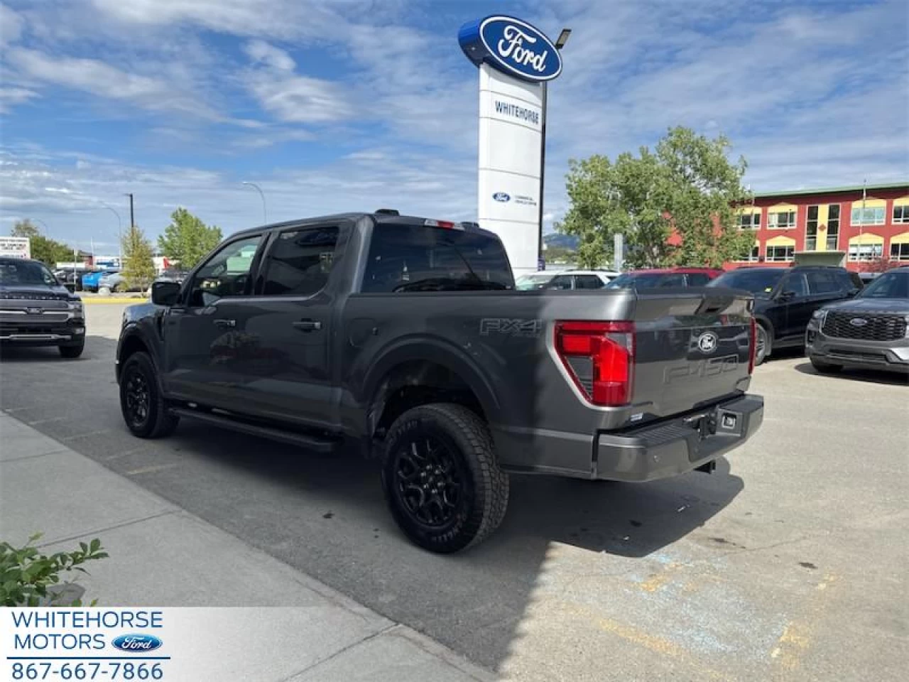 2025 Ford F-150 XLT Main Image
