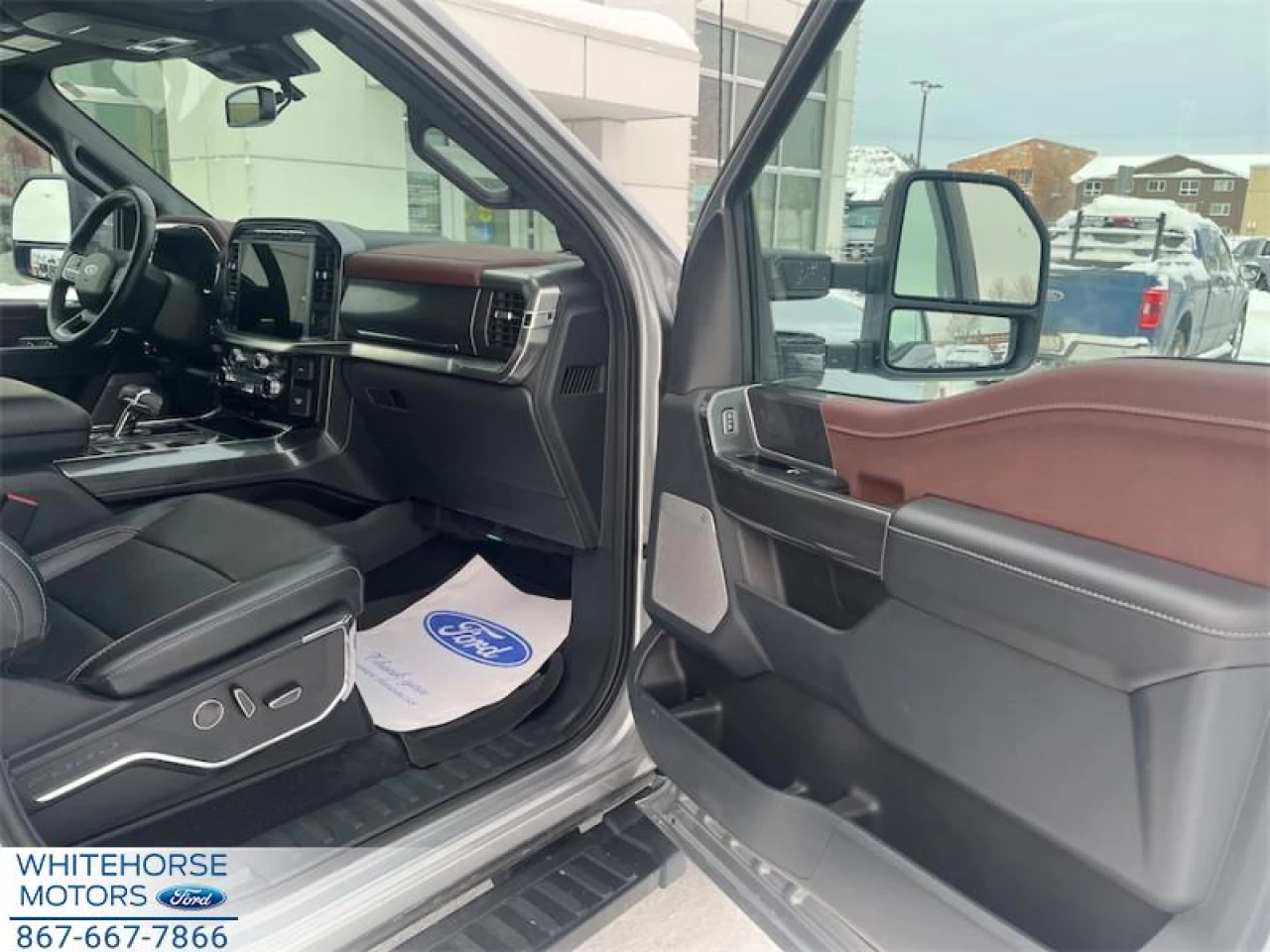 2023 Ford F-150 Lariat Main Image