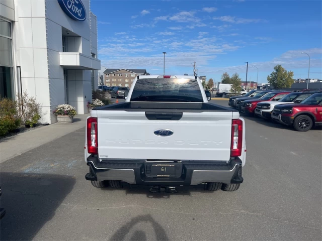 Ford F-350 XLT 2026