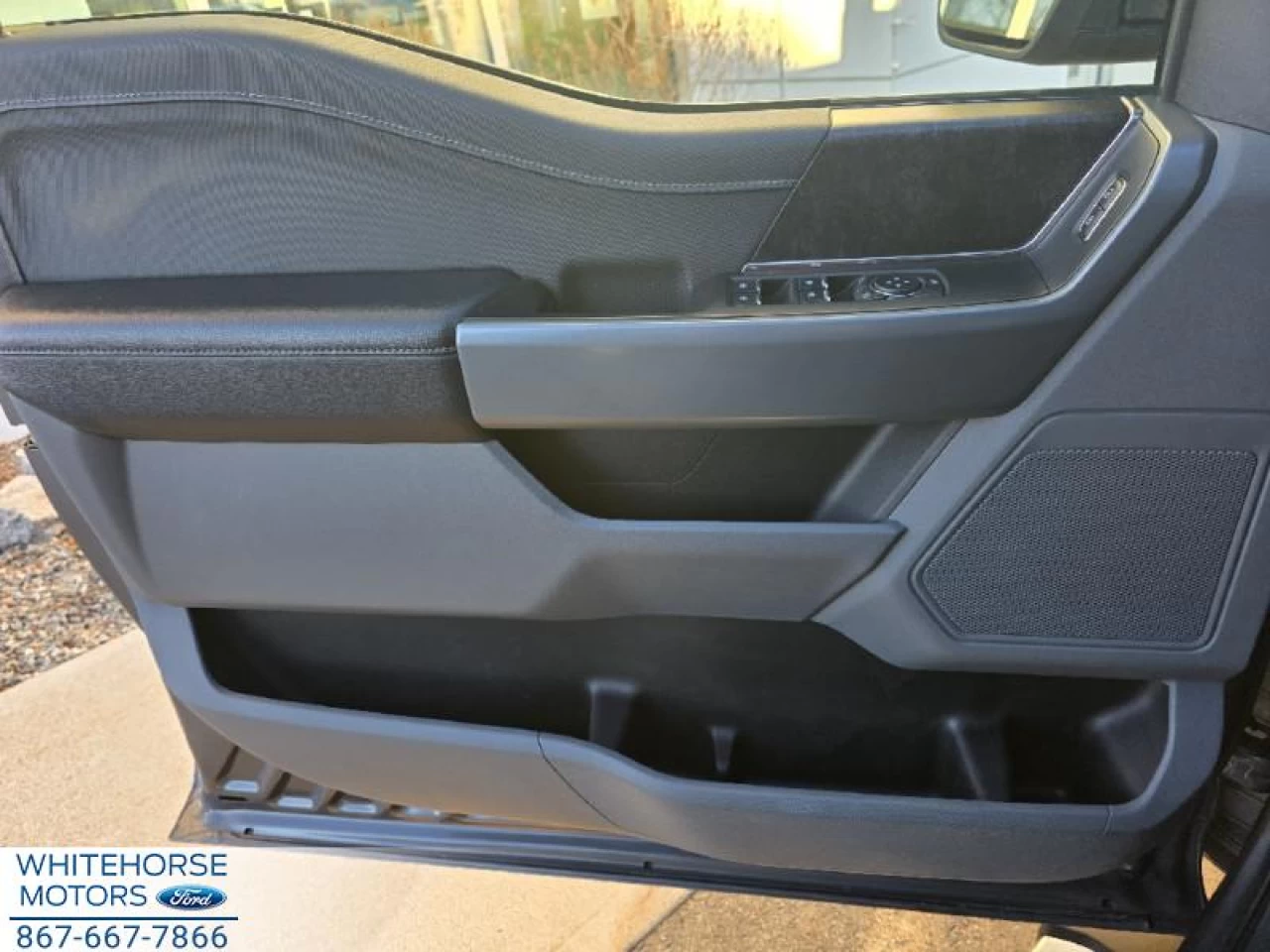 2023 Ford F-150 XLT Main Image