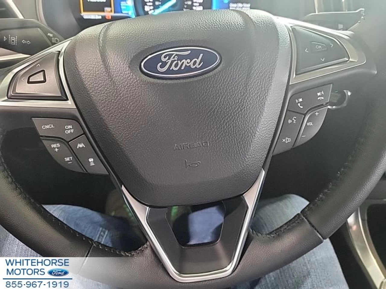 2023 Ford Edge Titanium Main Image