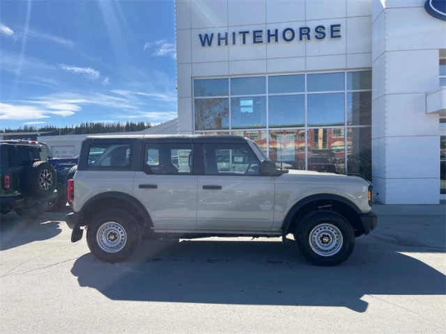 Ford Bronco Base 2026