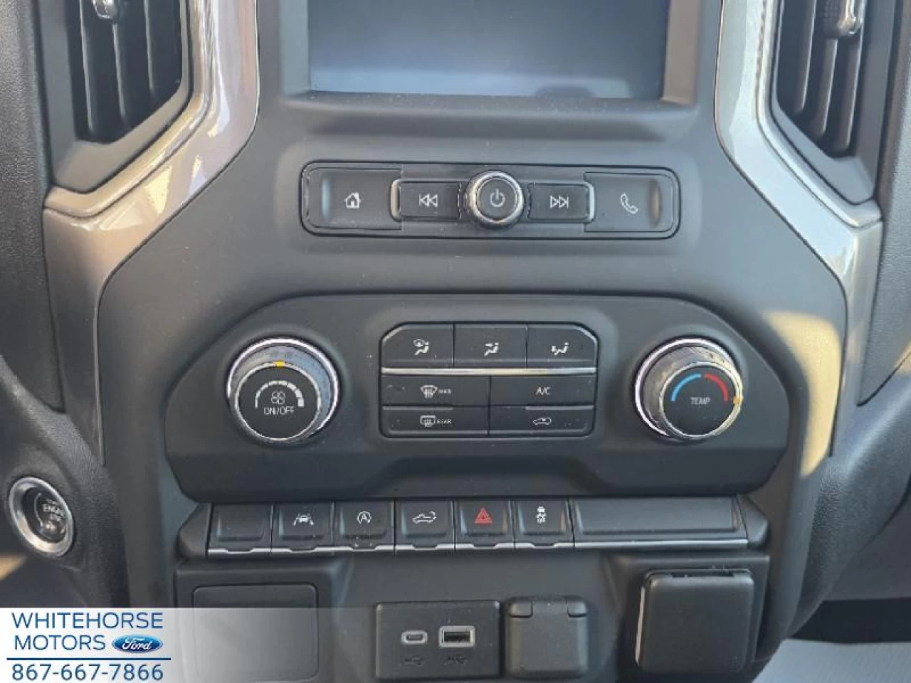 2022 Chevrolet Silverado 1500 Custom Main Image