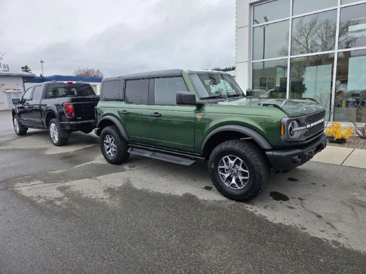 2025 Ford Bronco Badlands Main Image