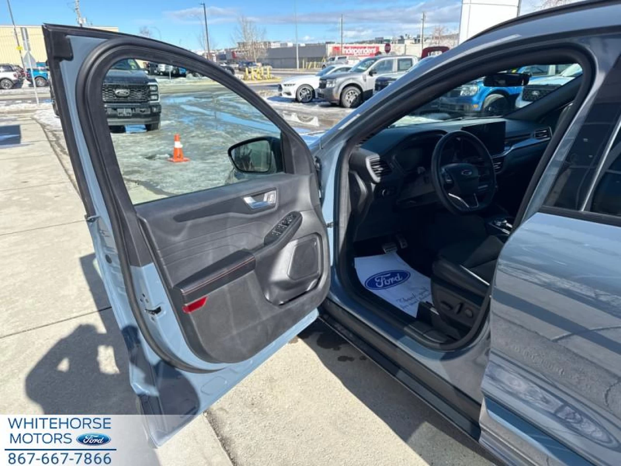 2023 Ford Escape ST-Line AWD Image principale