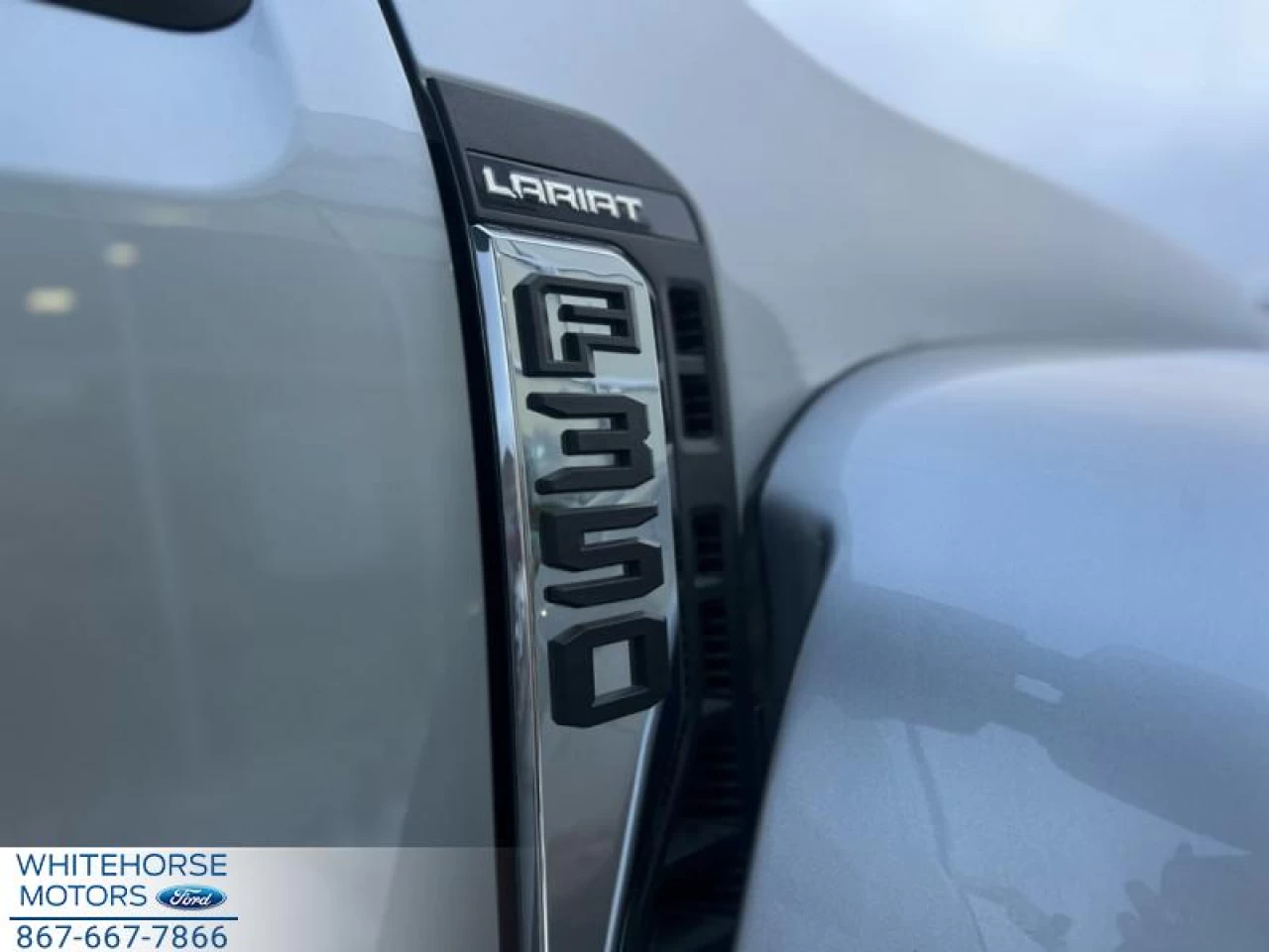 2023 Ford F-350 Chassis Cab Lariat Main Image