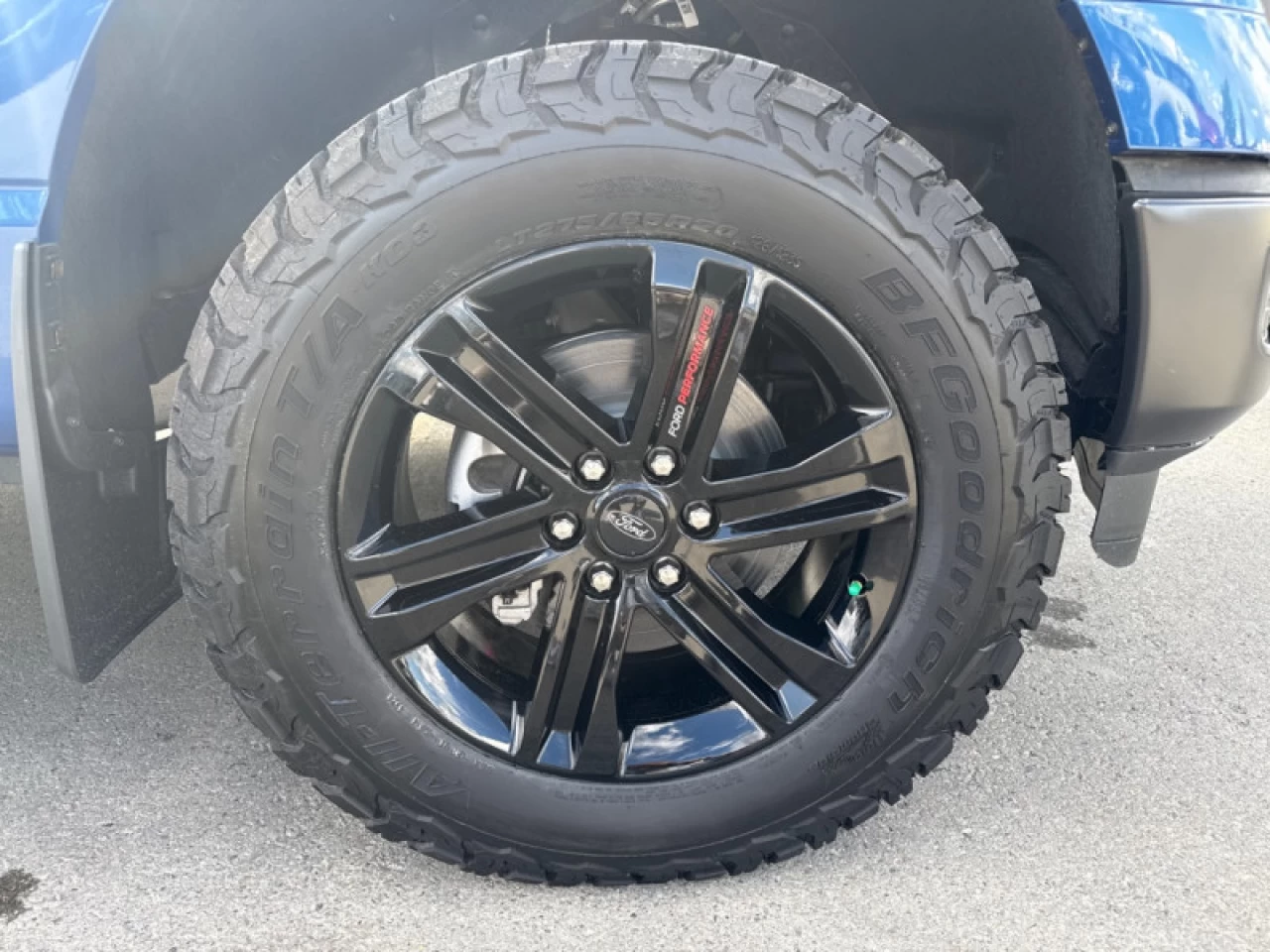 2025 Ford F-150 STX Image principale