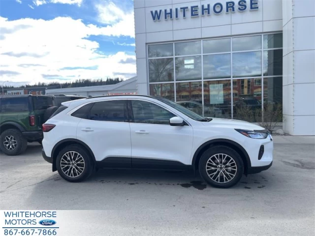 Ford Escape PHEV 2025