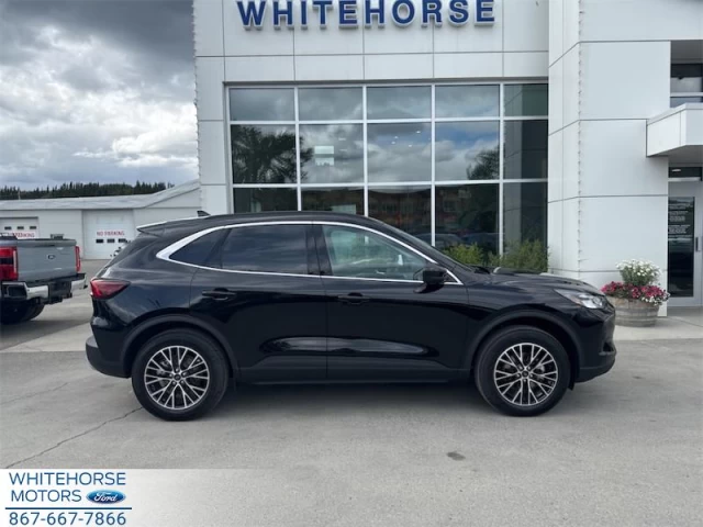 Ford Escape PHEV 2025