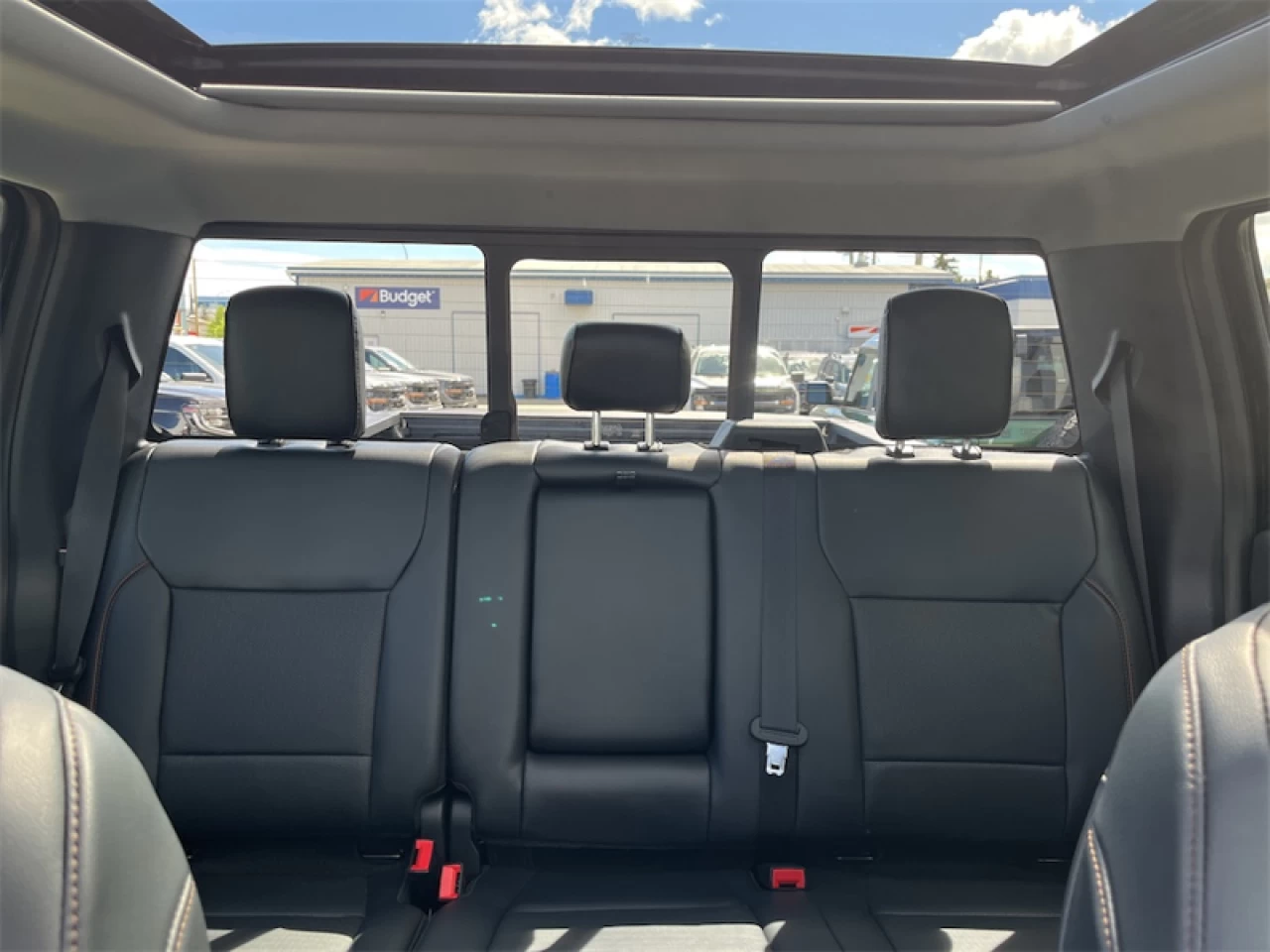2026 Ford F-350 Lariat Main Image