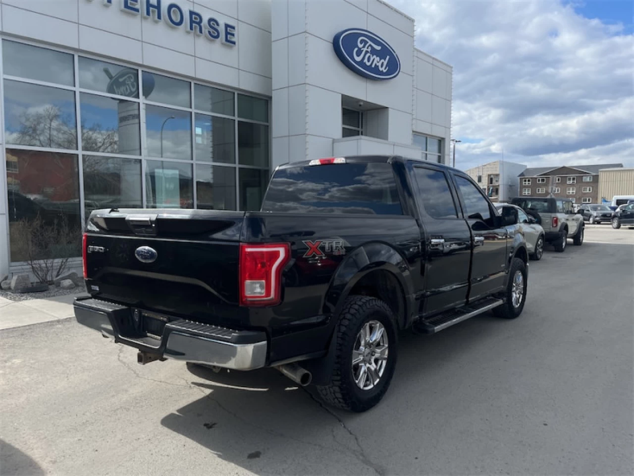 2017 Ford F-150 XLT Main Image