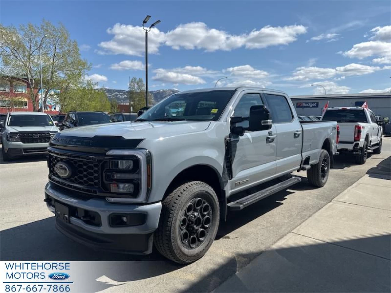 2025 Ford F-350 Super Duty LARIAT Main Image