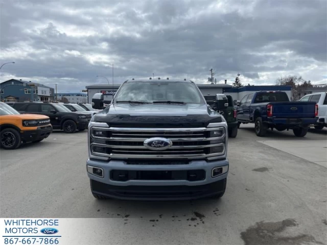 Ford F-350 Platinum 2025