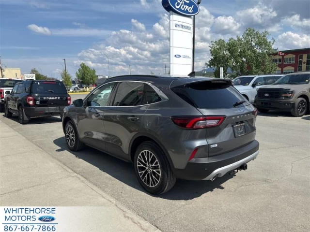 Ford Escape PHEV 2025