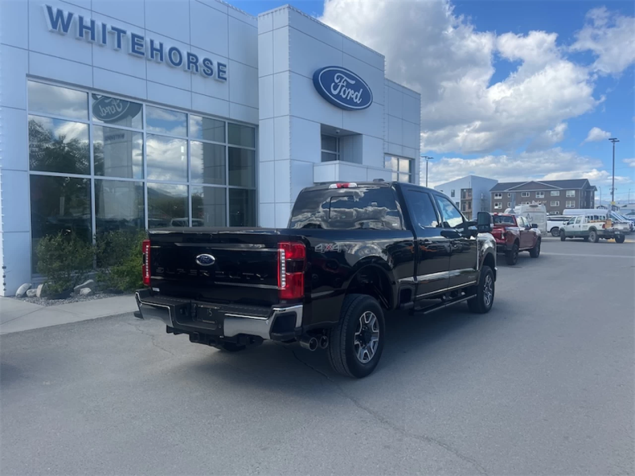 2026 Ford F-350 Lariat Main Image