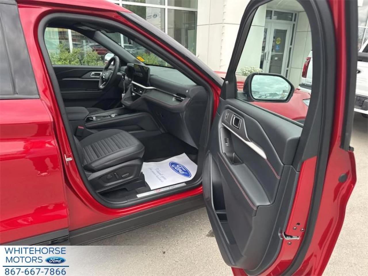 2025 Ford Explorer ST-Line Main Image