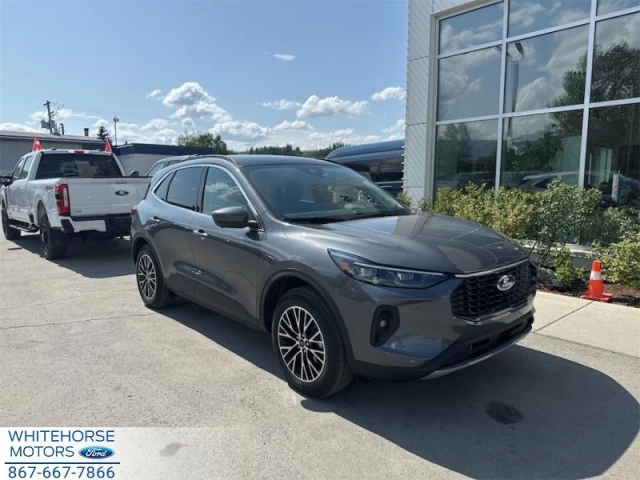 Ford Escape PHEV 2025