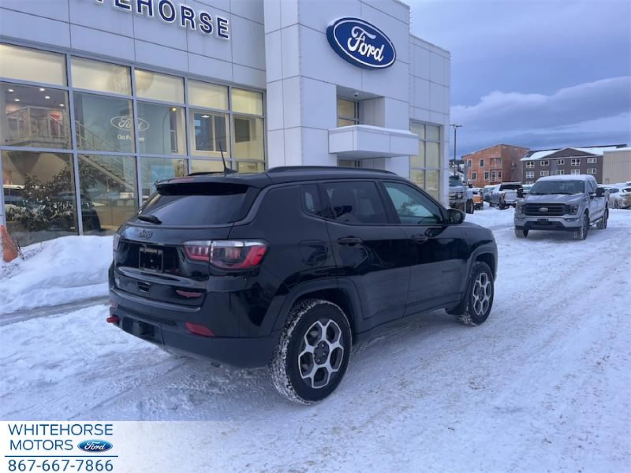 2022 Jeep Compass Trailhawk Image principale