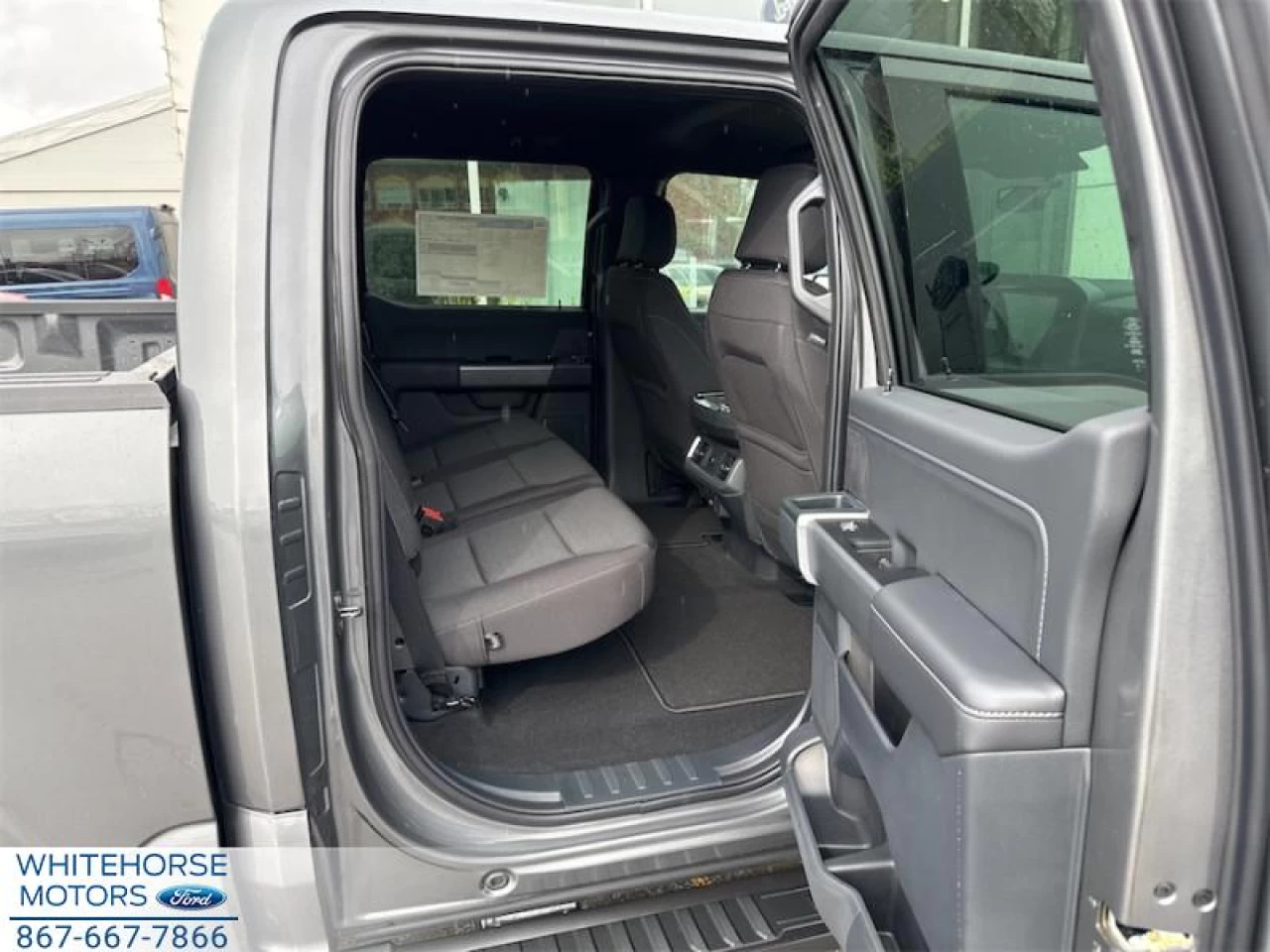 2025 Ford F-150 XLT Main Image