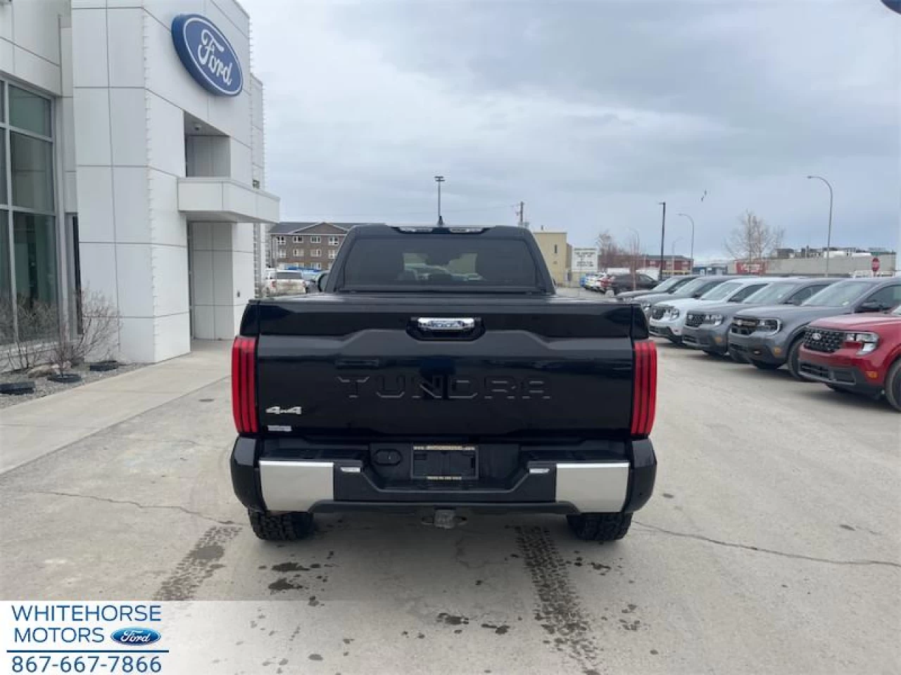 2022 Toyota Tundra Limited Main Image