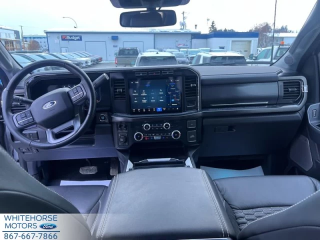 Ford F-350 Chassis Cab Lariat 2023